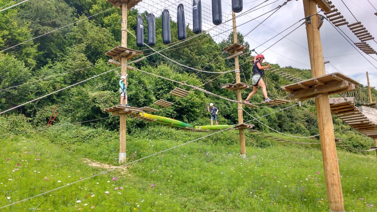 杜柏La Fleur Et Le Soleil住宿加早餐旅馆 外观 照片